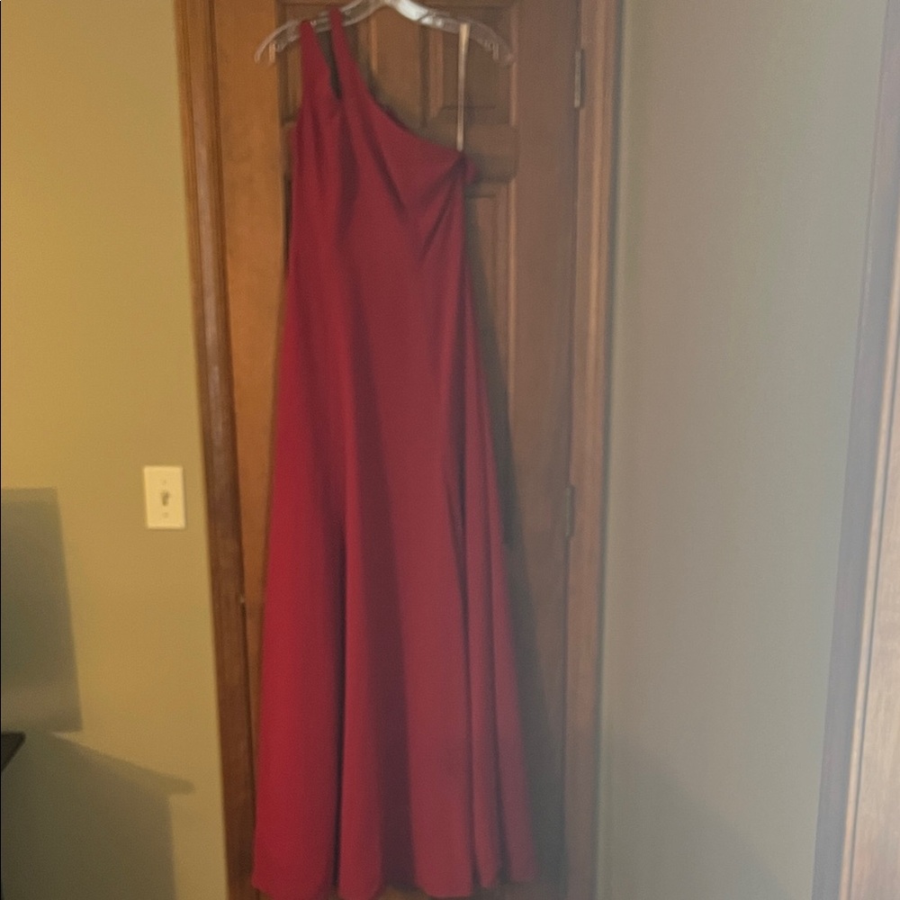 Elegant Red One-Shoulder Dress